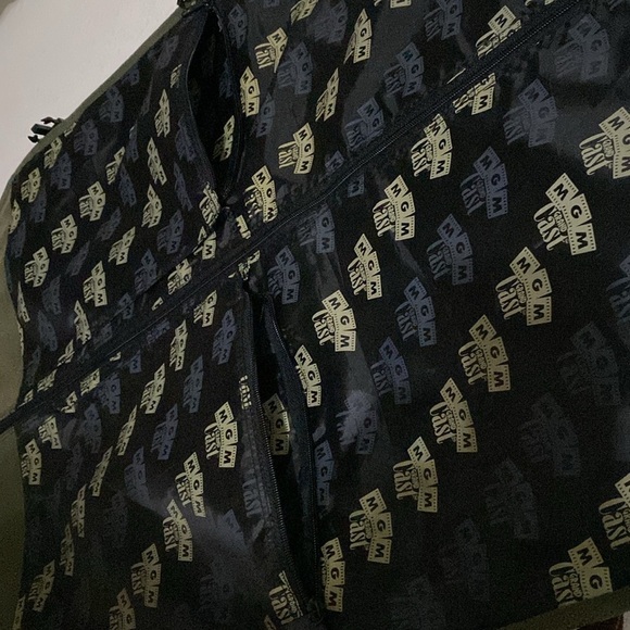 MGM Vintage Garment Travel Bag - Picture 5 of 8